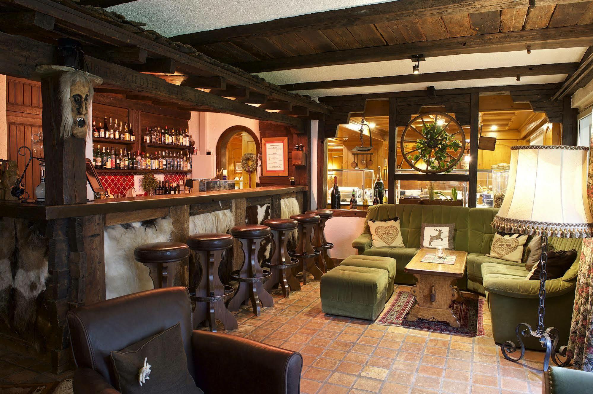 Jaegerhof Serviced Apartements Zermatt Zewnętrze zdjęcie