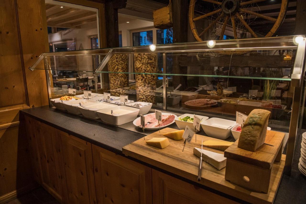 Jaegerhof Serviced Apartements Zermatt Zewnętrze zdjęcie